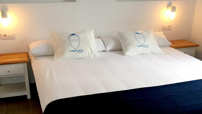 Neptuno Suites | Costa Teguise, Lanzarote, Canary Islands | Habitaciones - 1